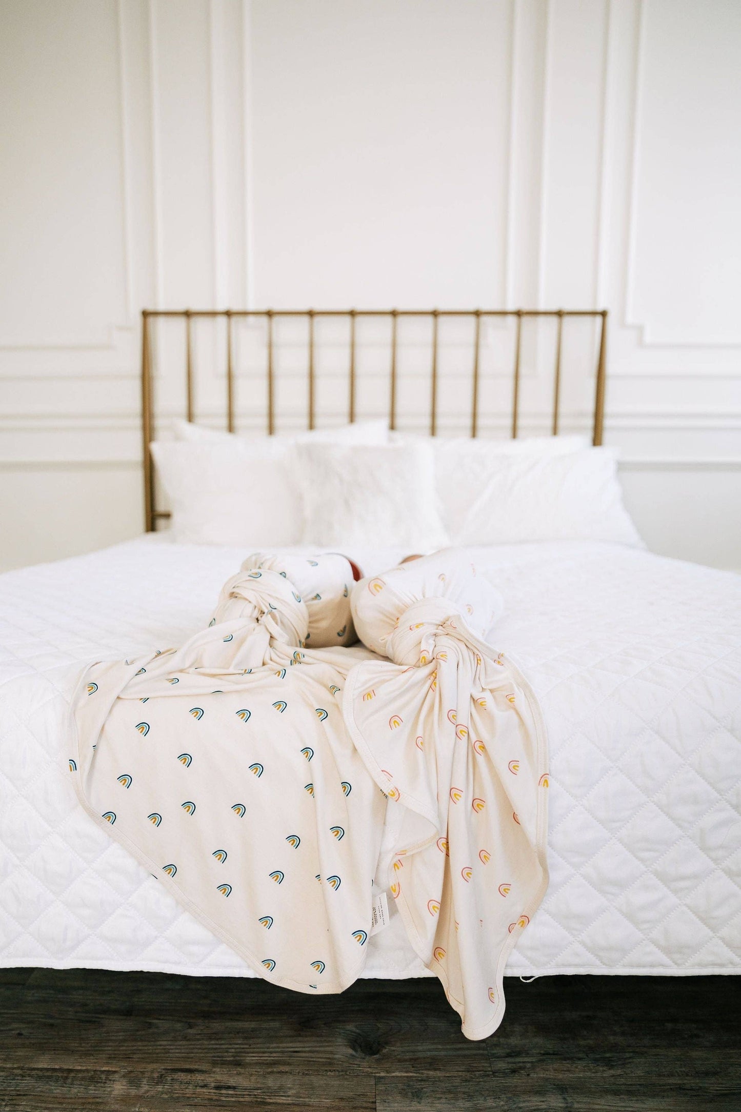 Rainbow No Scratch Mittens