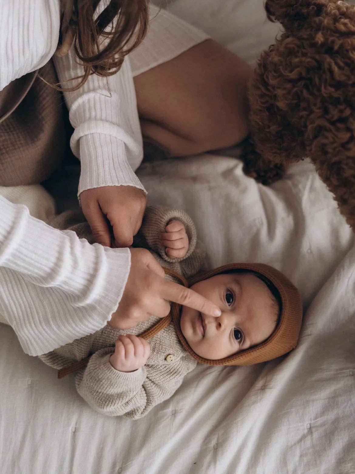 Baby bonnet, Caramel