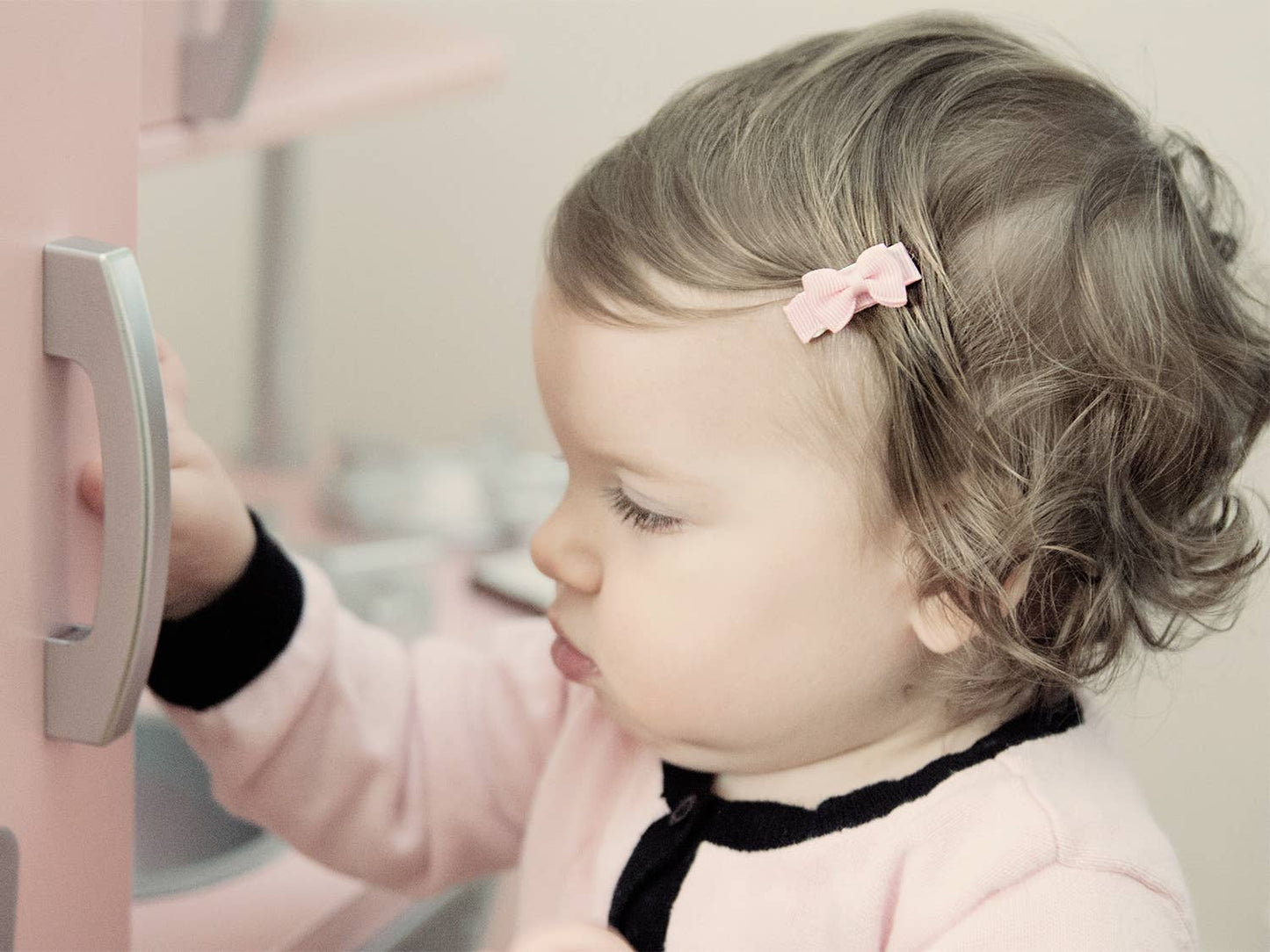 Cute- 5 TinyTux Bow Snap Clips