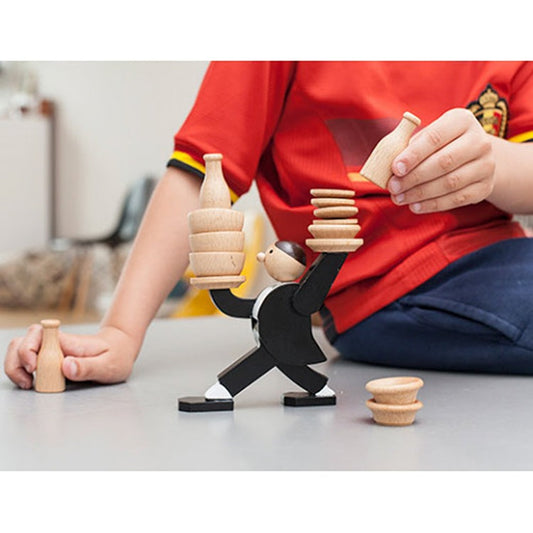 STACKING GAME DON'T TIP THE WAITER