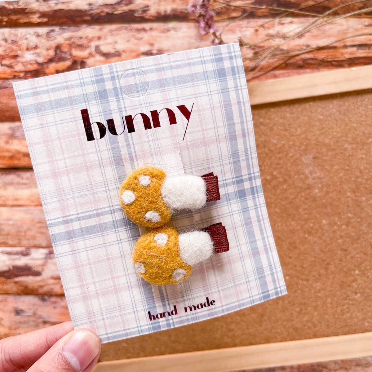 Mushroom Wool Felt Clip