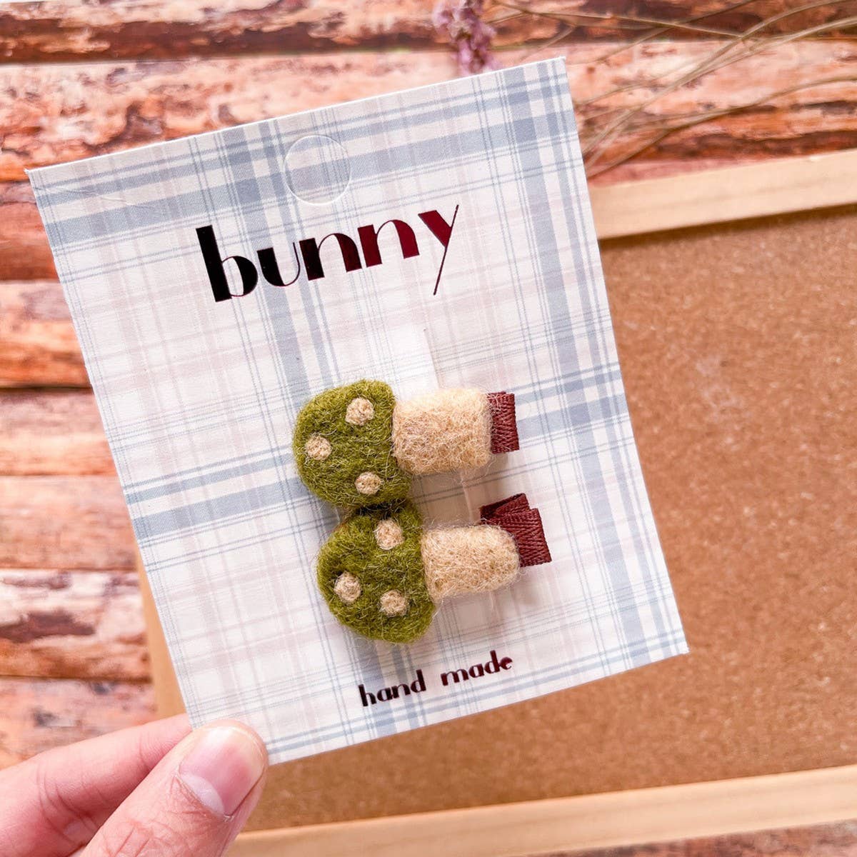 Mushroom Wool Felt Clip