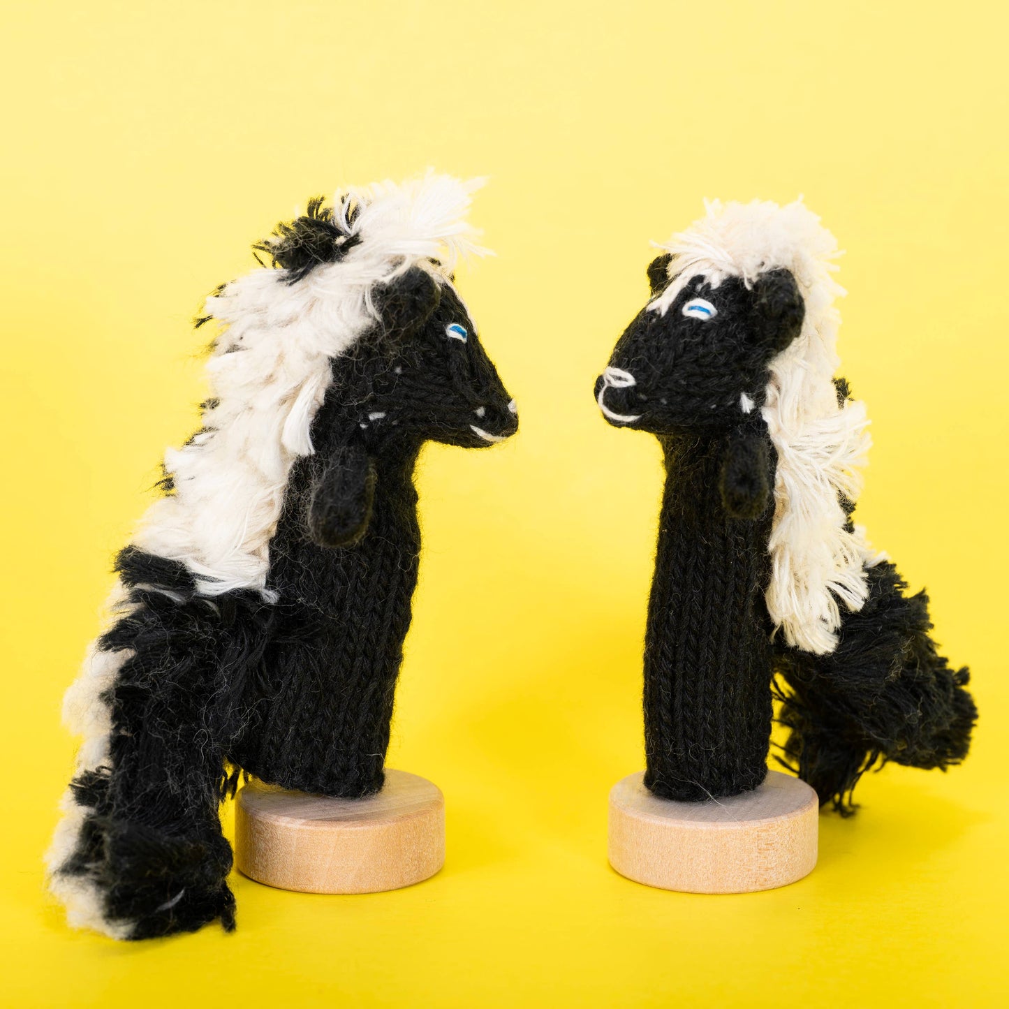Skunk Finger Puppet