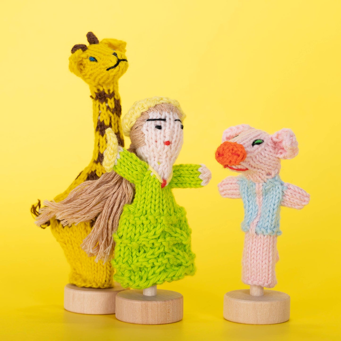 Giraffe Finger Puppet