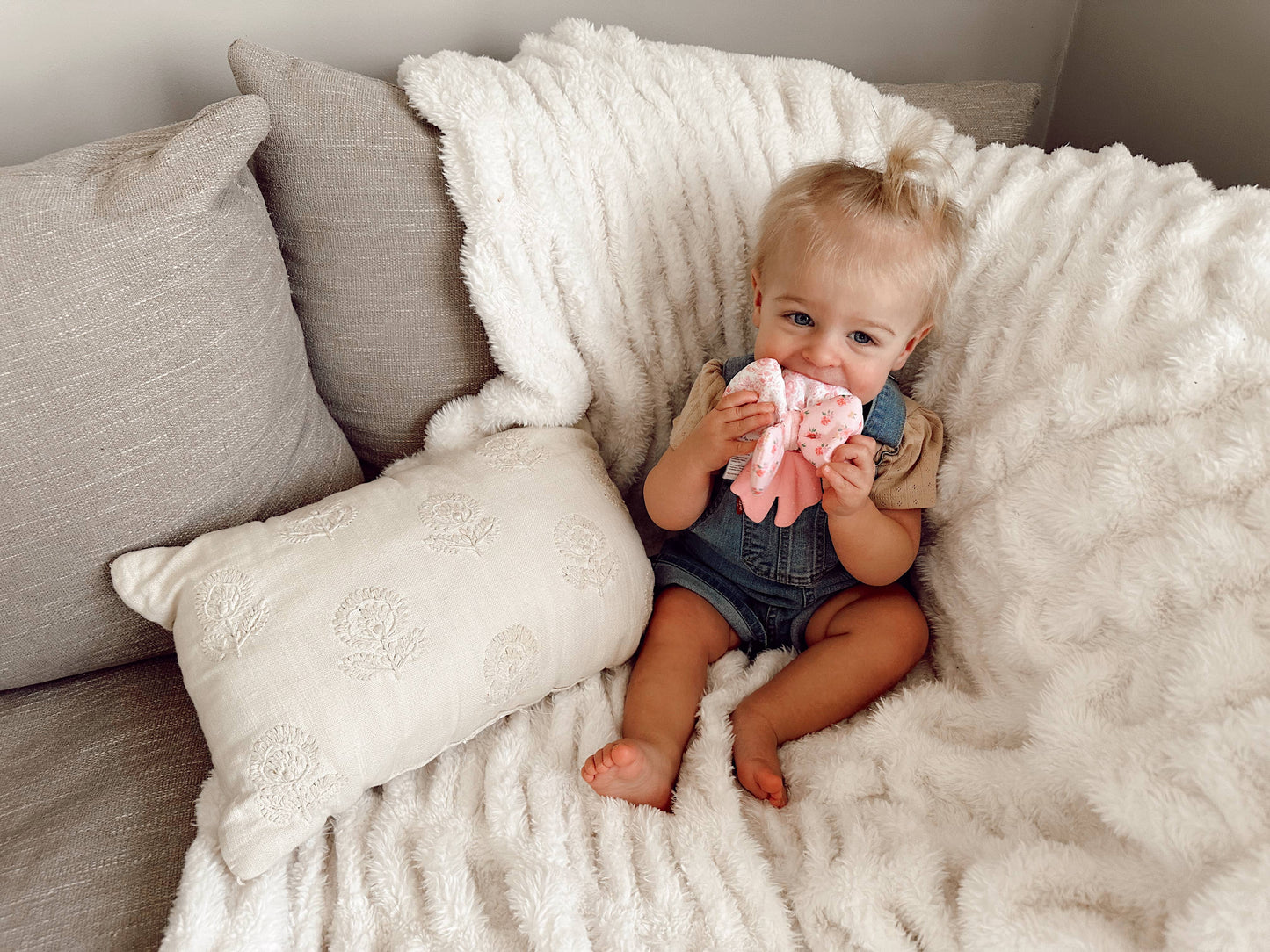 Sweetie Crinkle Bow
